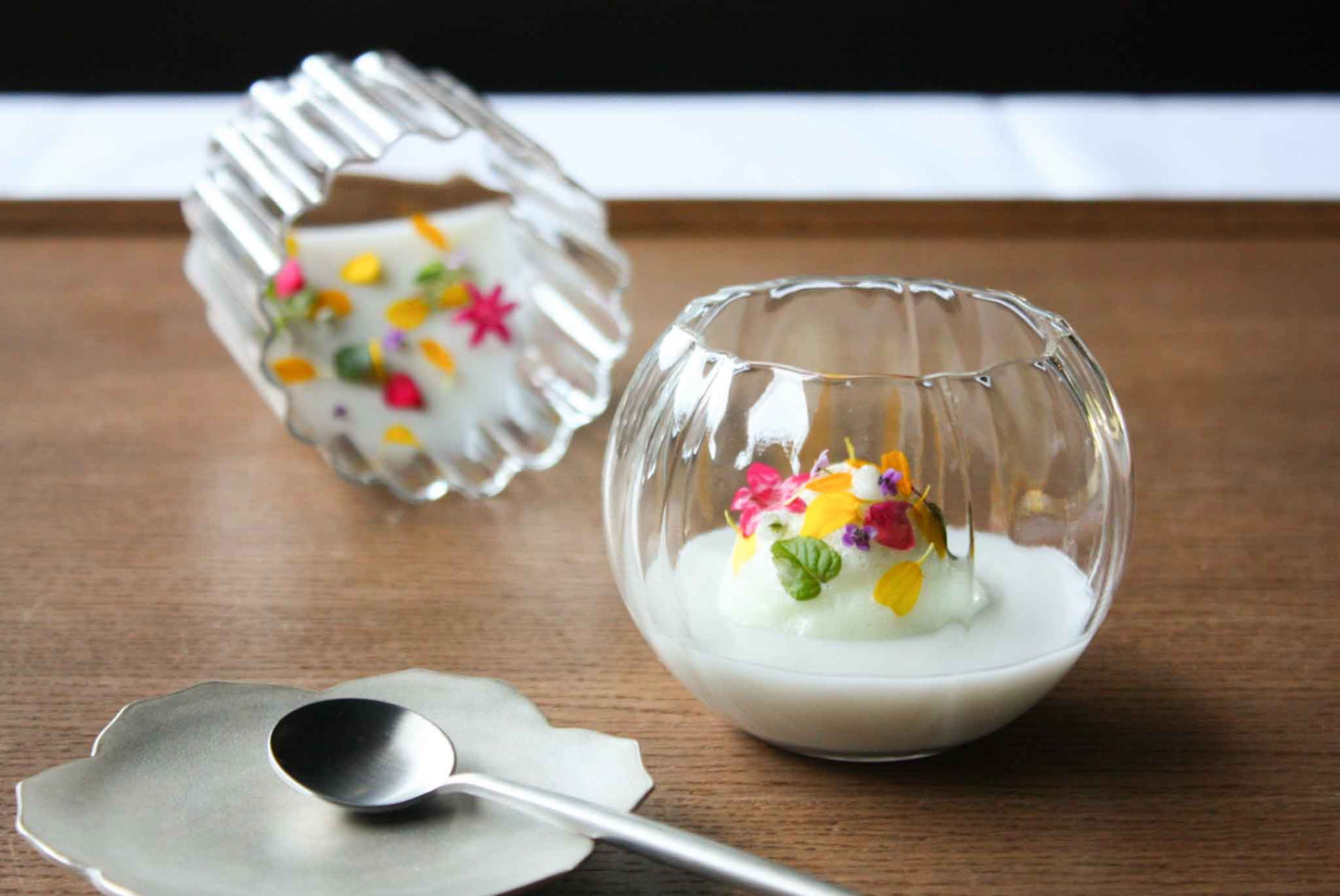 TSUBAKI Glass